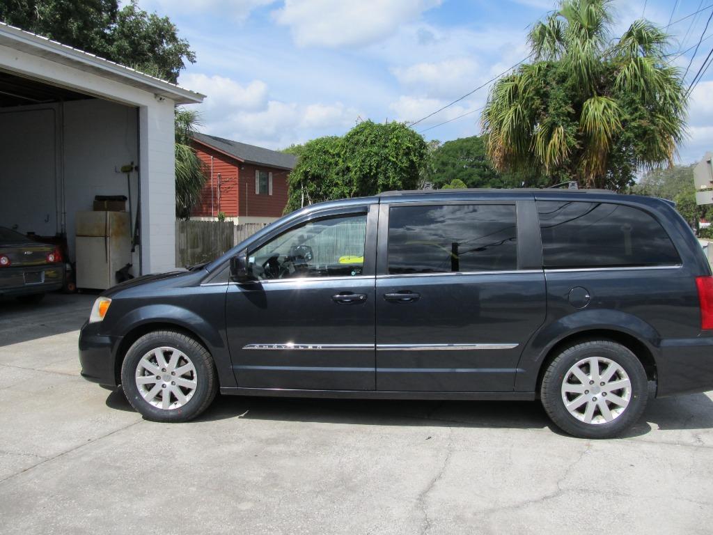 2014 Chrysler Town & Country